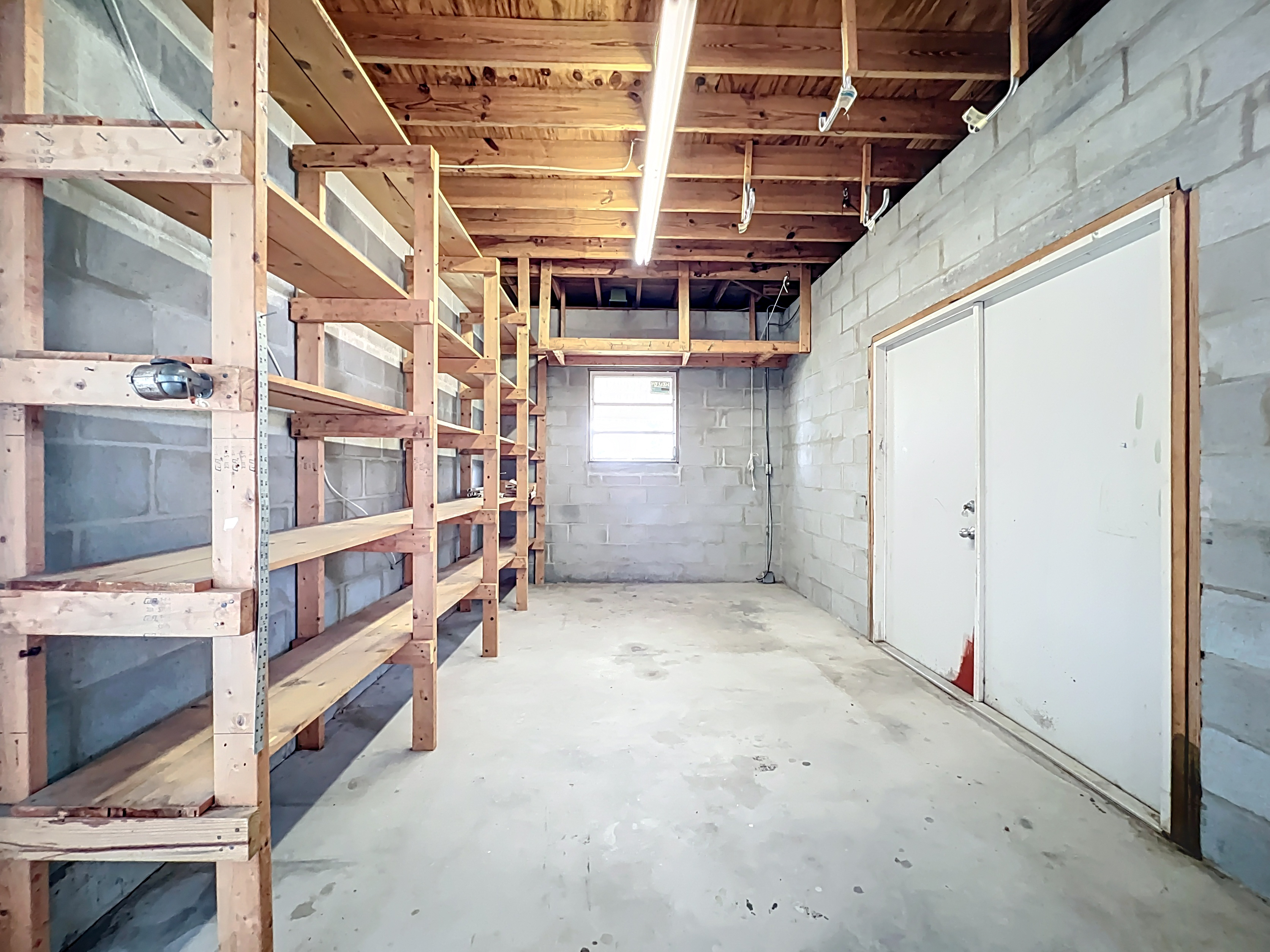 Home For Sale - Workshop + Fenced Yard - Winter Haven